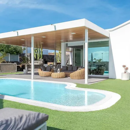 Вилла Hyde Park Lane