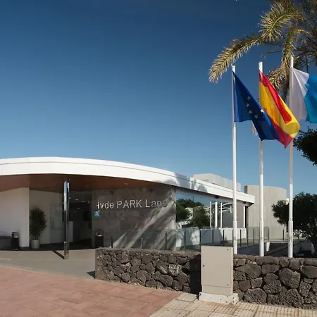 Вилла Hyde Park Lane *