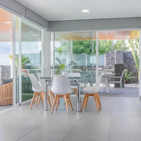 Hyde Park Lane Willa