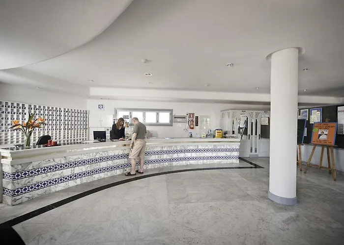 Hyde Park Lane Villa