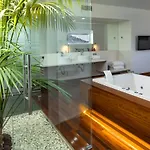 Βίλα Hyde Park Lane *