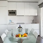 Βίλα Hyde Park Lane *