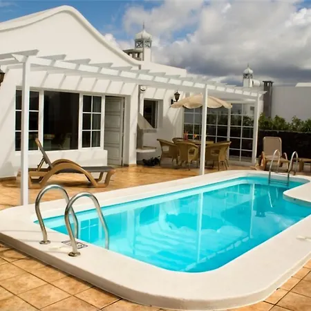 Hyde Park Lane Villa