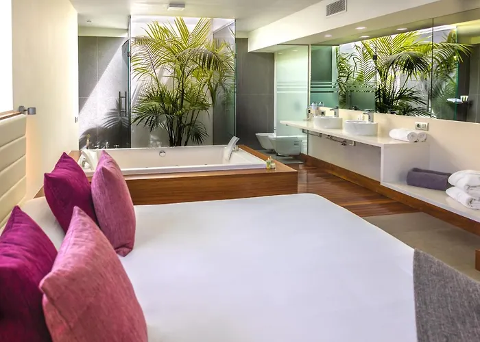 Hyde Park Lane Puerto del Carmen (Lanzarote)