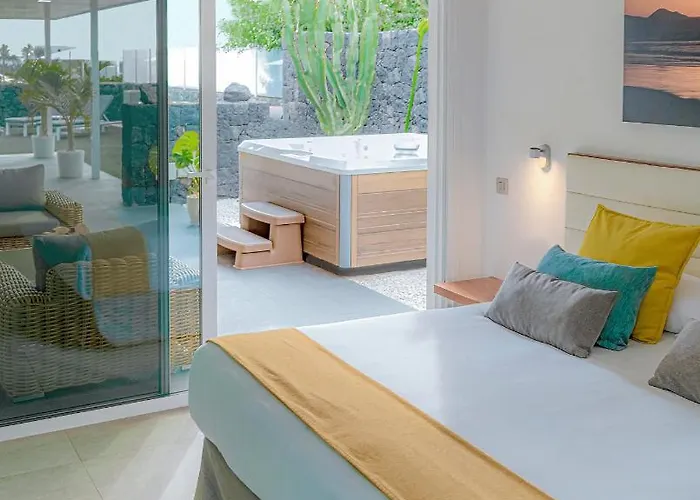 Hyde Park Lane Villa